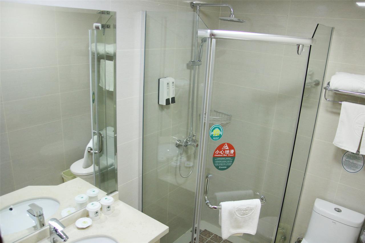 Greentree Inn Shandong Yantai Development Zone International Airport Shell Hotel Penglai Bagian luar foto