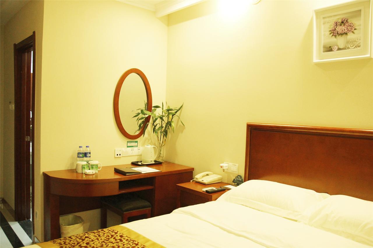 Greentree Inn Shandong Yantai Development Zone International Airport Shell Hotel Penglai Bagian luar foto